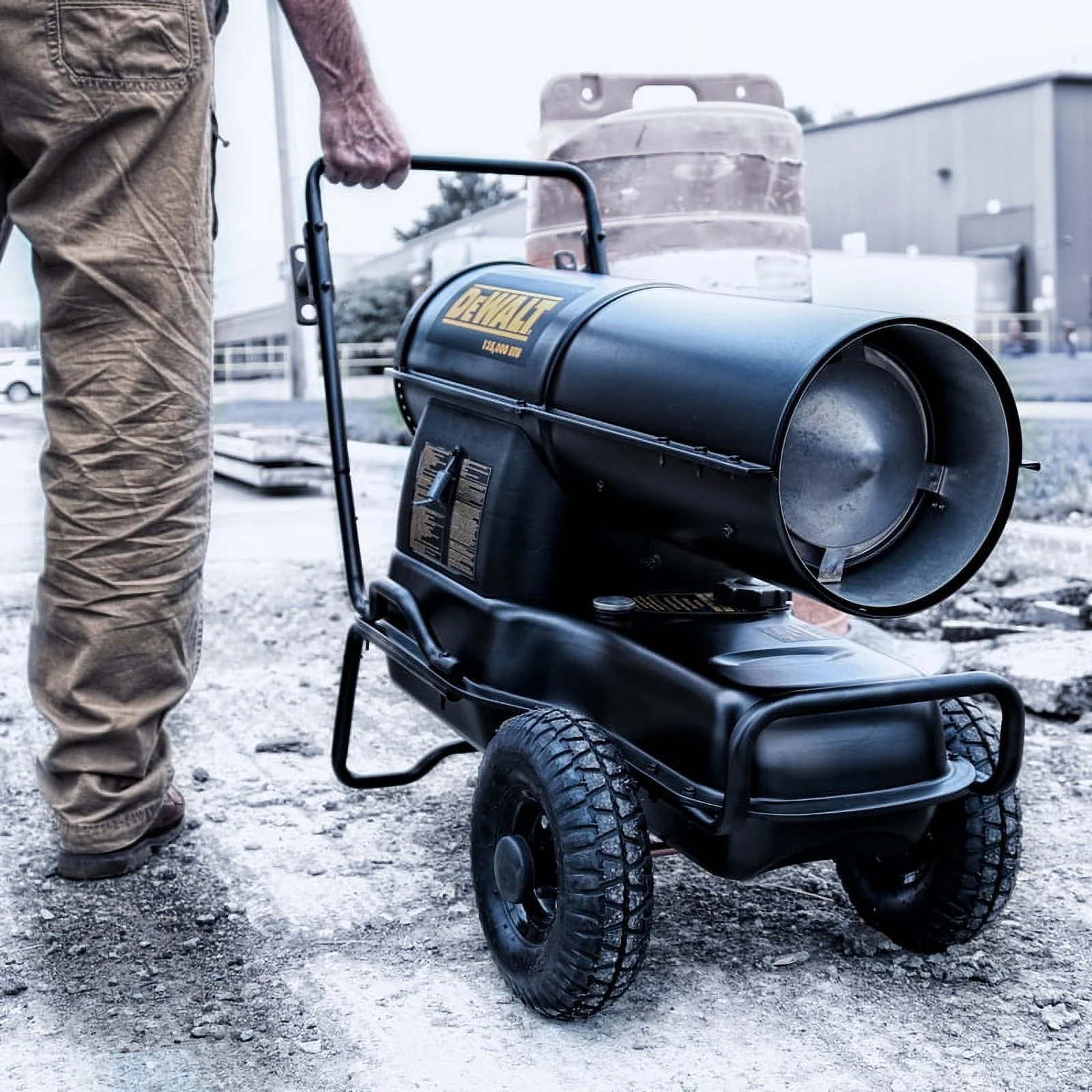 DEWALT DXH135HD Black 135,000 BTU/hr. Kerosene Heater for 3375 sq ft