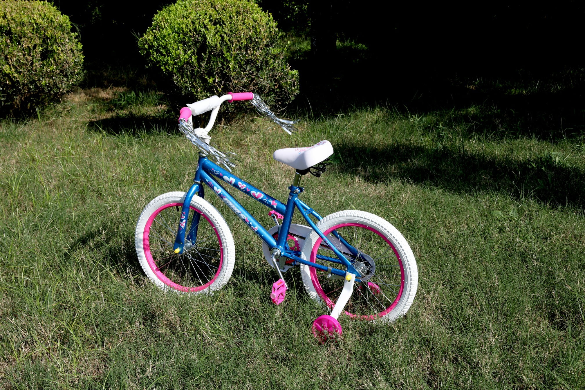 Vebreda 18 inch Kids Bike Bicycle with Training Wheels for 5-8 Years Old Kids,Blue